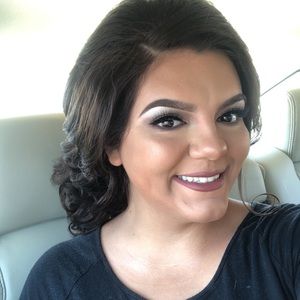 Meet your Posher, Dalia